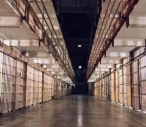 0  - HOUSING FOR THE SWAMP PEOPLE