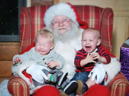 What-I-learned-from-forcing-my-baby-to-sit-on-Santas-lap-4256393821