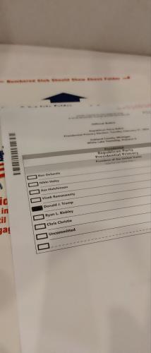 001Vote4trump