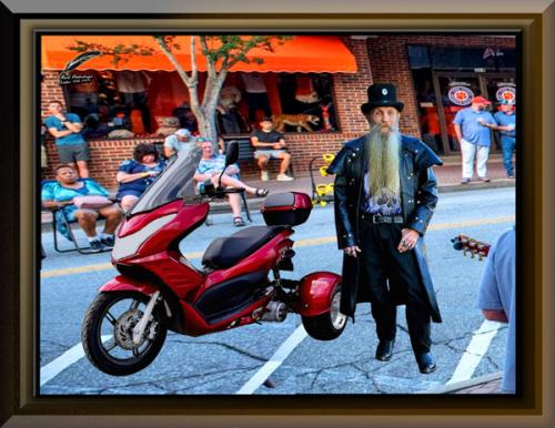 Burgandy IceBear Q6 Trike 1