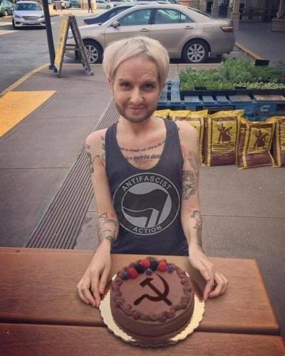 commie cake