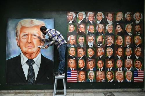 TOPSHOTS-TOPSHOT-INDIA-US-POLITICS-TRUMP-ART-101301