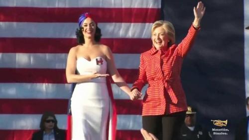 HILLARY HITLER SALUTE