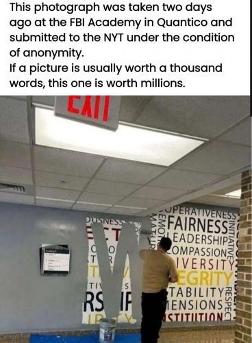 1000022923