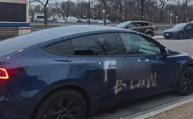 ELON MUSK PROOTESTS