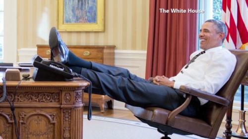 130903184136-tsr-moos-obama-foot-on-presidential-desk-00021116-story-top-4067150816