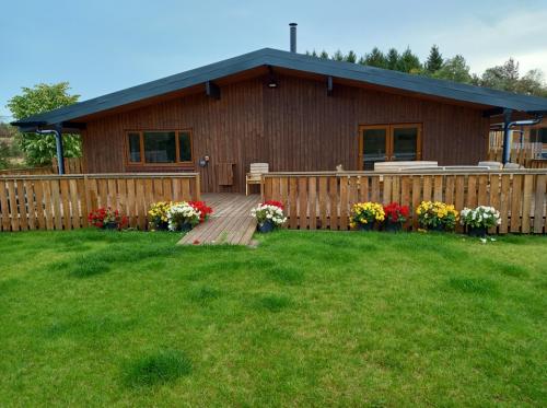 Mid-Wales-Lodges_Autumn-2023_6