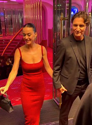 10-27-25 Katy Perry and Justin Trudeau