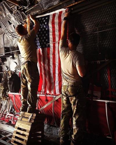 Flag - Hanging it up in an airplane