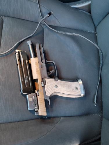 MINNEAPOLIS BORDER GUN