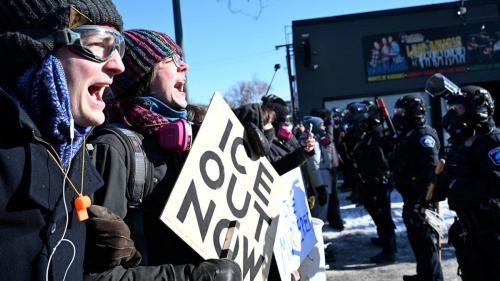 ice-protesters[2]